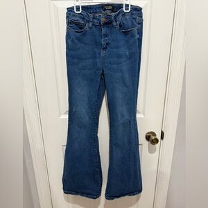 Judy Blue Flare Jeans in Classic Blue